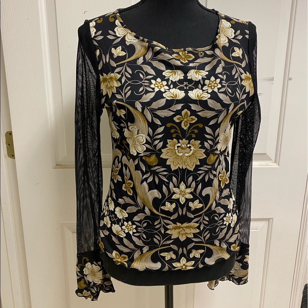 Women’s blouse